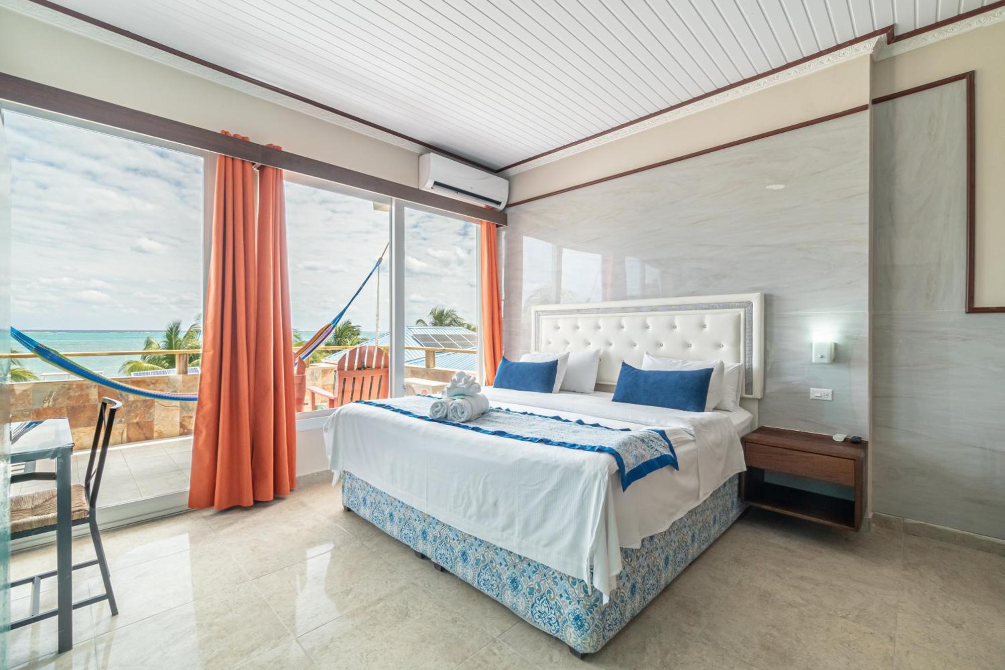 Island Magic Beach Resort Caye Caulker Exterior photo